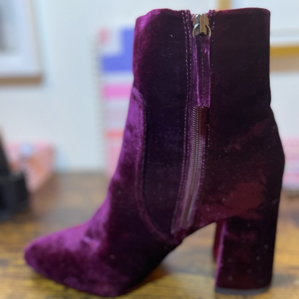 Steve Madden Velvet burgundy ankle booties.